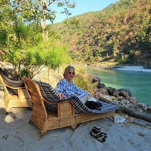 Samira'S Birds & Butterflies Park-Spashram Ganga Beach Retreat